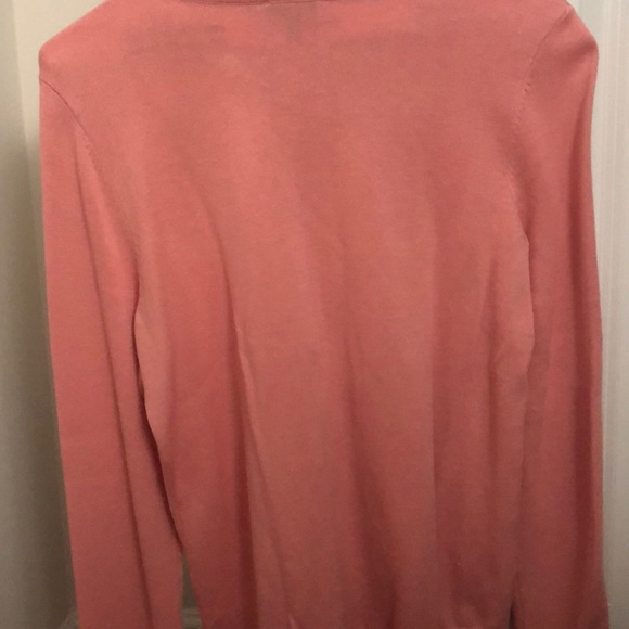 Small button up sweater - Picture 3 of 5